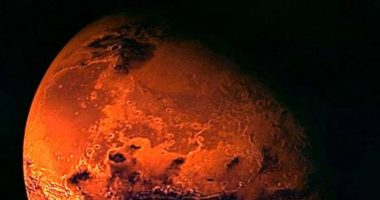 Roveri kinez Zhurong zbulon kratere të groposura në Mars