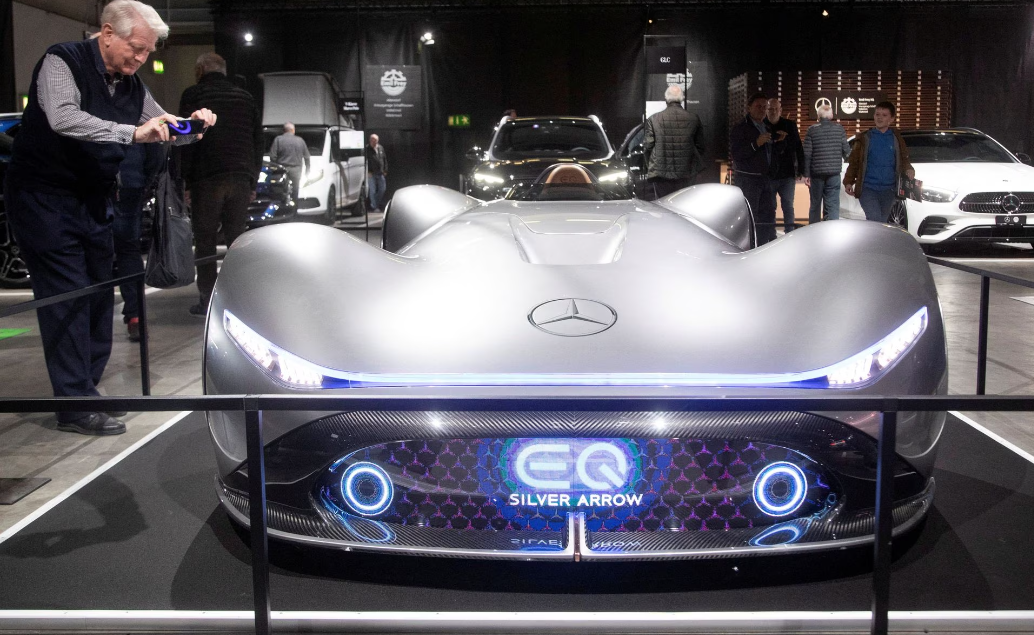 Mercedes do të investojë miliarda dollarë në fabrikat e automjeteve elektronike