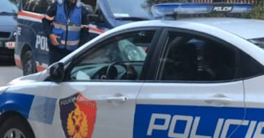 E kontrolluan për paratë që i vodhi shoqes por kapet me pistoletë, arrestohet 31 vjeçarja në Durrës