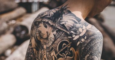 Si ndikojnë tatuazhet në sistemin tonë imunitar