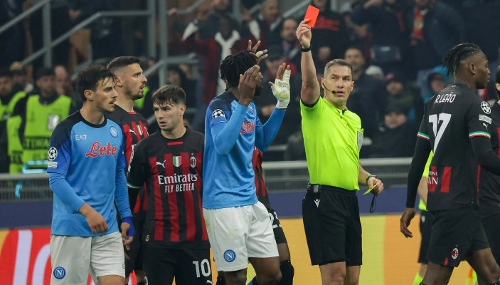 UEFA pezullon gjyqtarin e ndeshjes Milan-Napoli?