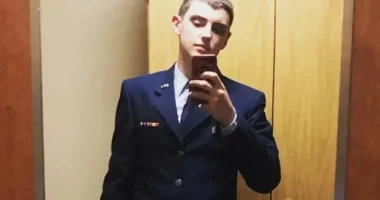 Rrjedhja e dokumenteve të Pentagonit/ I dyshuari mund të ketë ende akses në informacione të klasifikuara