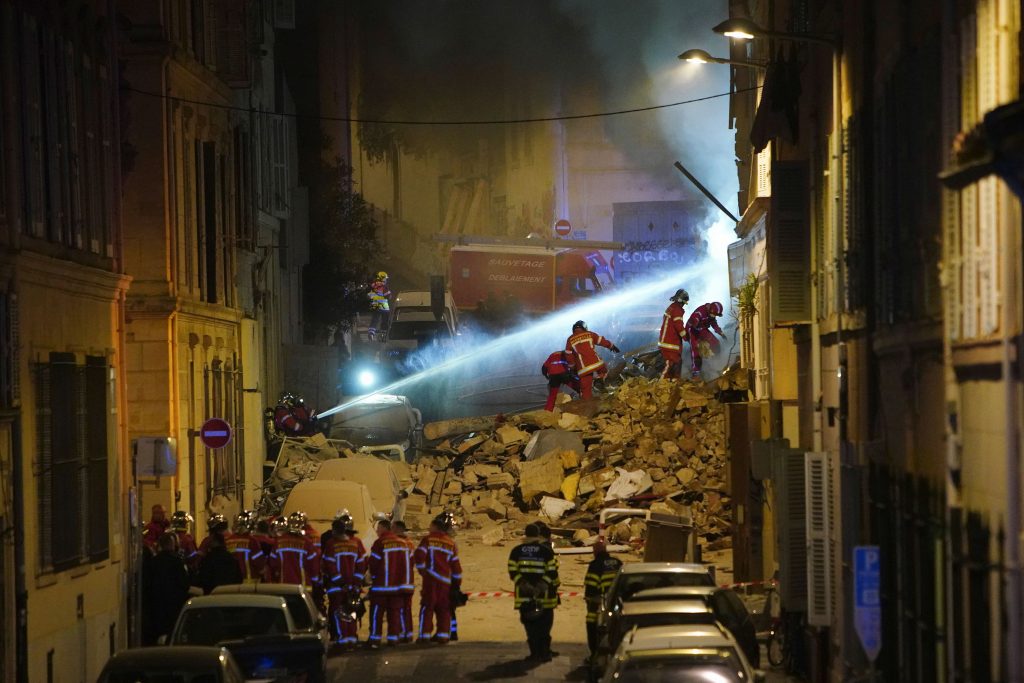 Shembja e ndërtesës në Marsejë/ Gjenden trupat e pajetë të dy personave, 6 ende të zhdukur