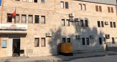 Legalizuan objektin duke cënuar xhaminë, kallëzohen në SPAK kreu i Kadastrës Vlorë dhe 7 zyrtarë