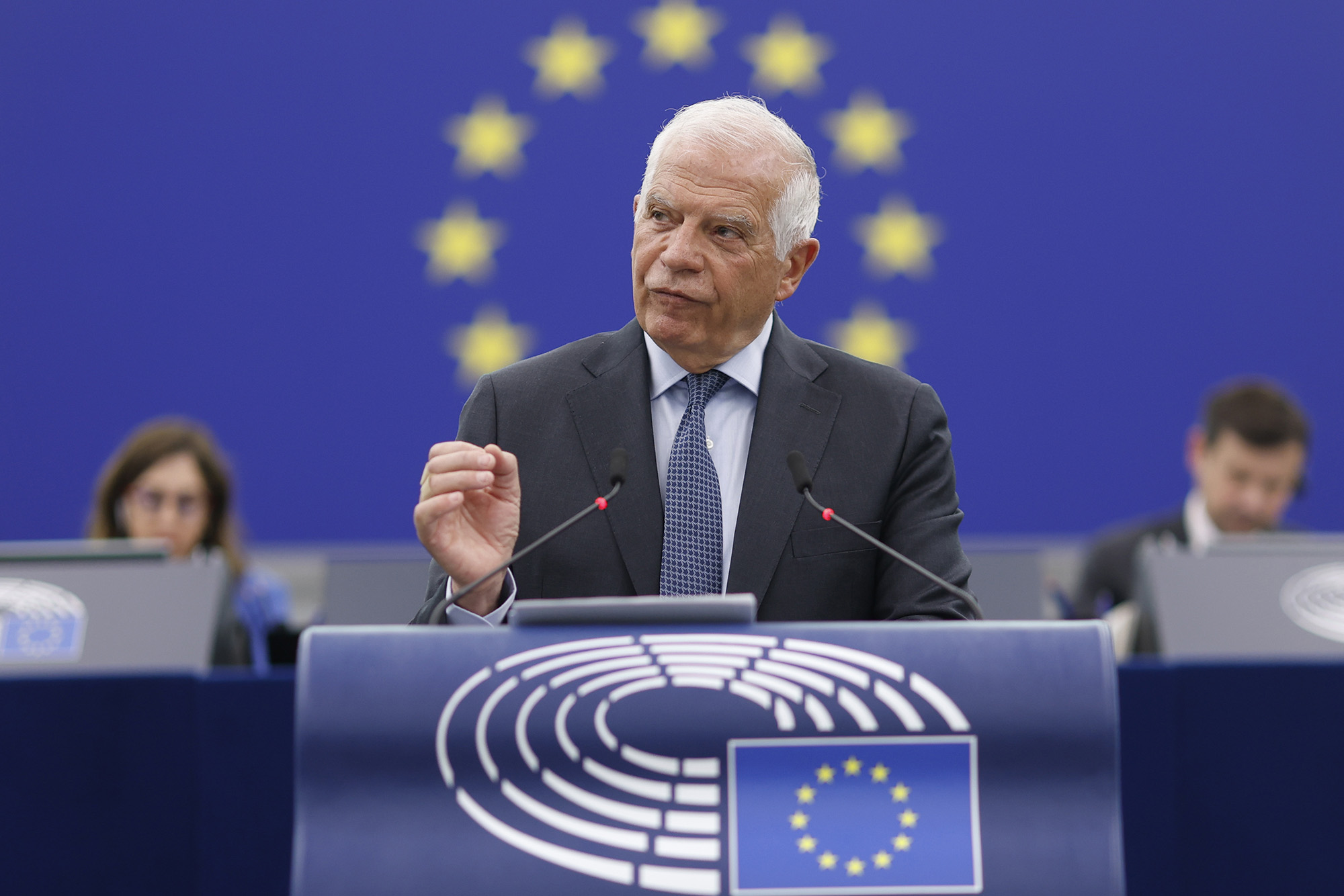 Borrell: BE duhet të përshpejtojë furnizimet me municion për Ukrainën