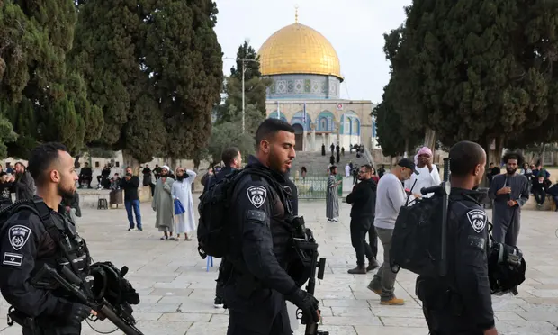 Ritet fetare pa përplasje në Jeruzalem, por rajoni përgatitet për dhunë të mëtejshme