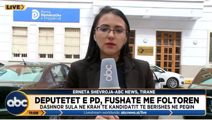 Deputetët e PD, fushatë me Foltoren. Dashnor Sula në krah të kandidatët të Berishës në Peqin