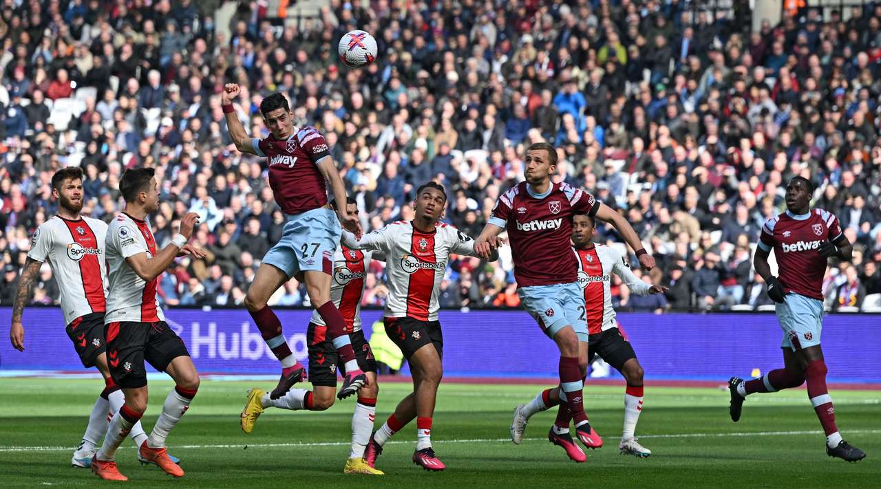 VIDEO/ West Ham triumfon ndaj Southampton, “çekiçët” nisin “misionin e mbijetesës” në Premier League