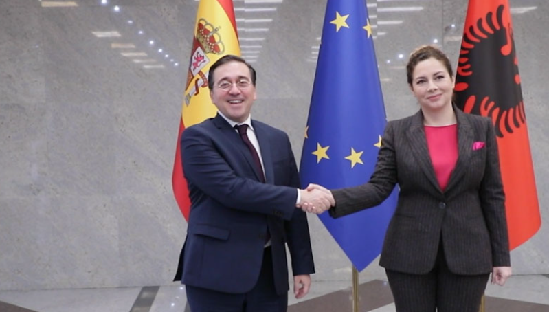 Xhaçka hosts Spanish diplomat: Broad commitment is needed for Kosovo