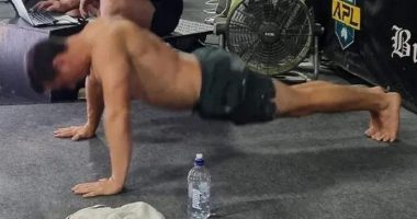 Australiani thyen rekordin Guinness, bën 3182 pompa në orë