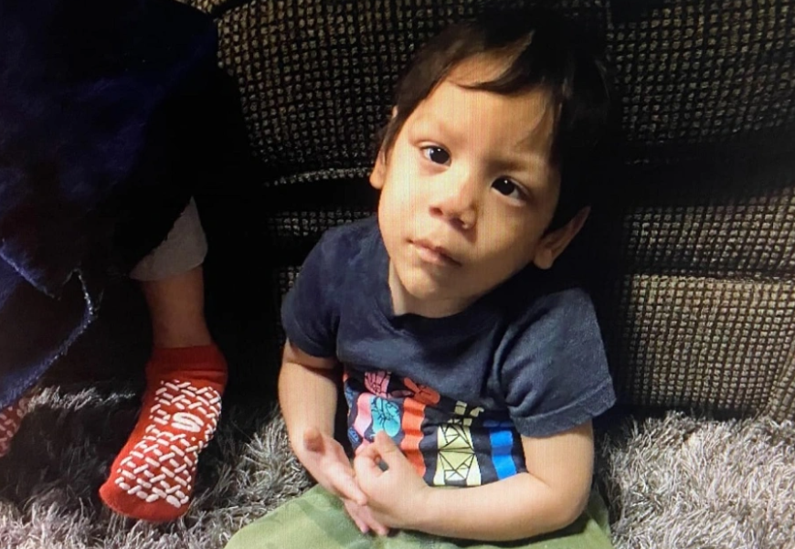 Nëna braktis fëmijën në një supermarket në Teksas: Ishte i pushtuar nga demonët