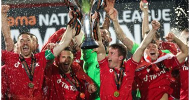 Ryan Reynolds ia del dhe në futboll, skuadra e Wrexham siguron kalimi në League Two me 110 pikë