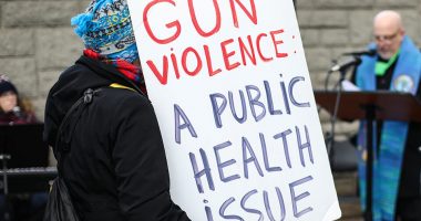 Sondazhi: 1 në 5 amerikanë ka humbur një anëtar të familjes nga sulmet me armë zjarri