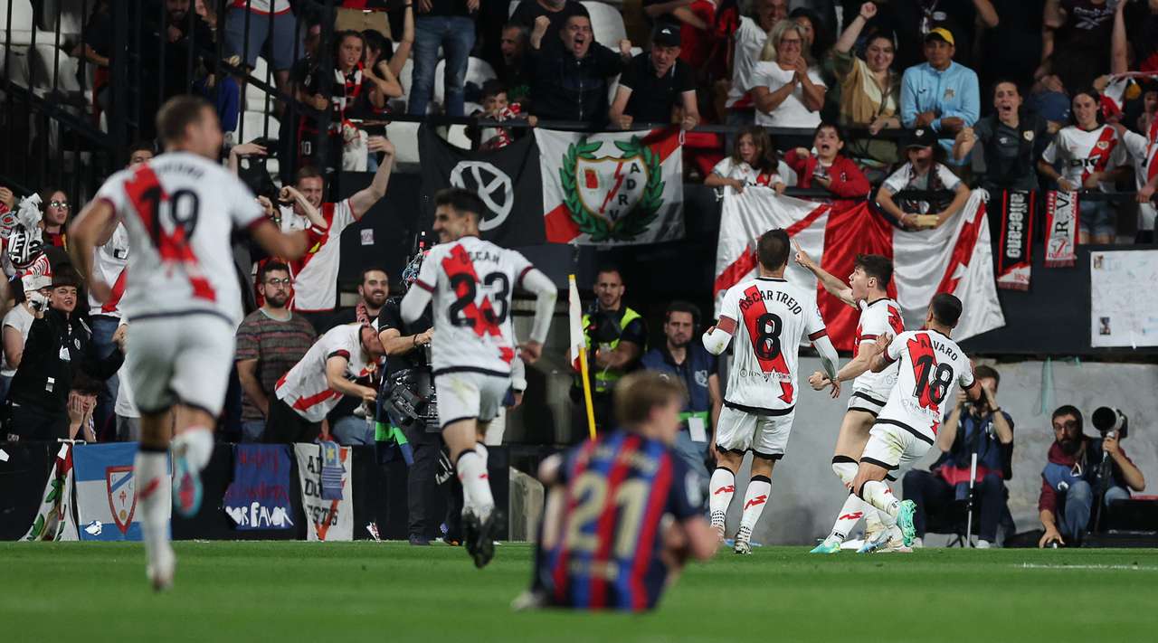 Barcelona shokohet në Madrid dhe shtyn festën e titullit