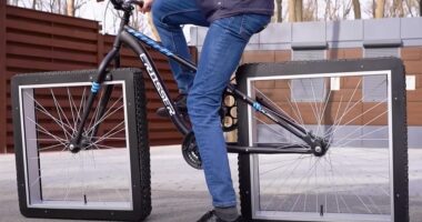 VIDEO/ Krijohet biçikleta e parë me rrota katrore