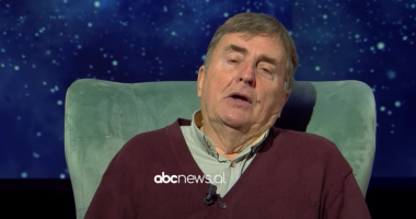 “Nëna më la 4-vjeç, babai 6”, i biri i Tefta Tashko Koços: Jeta ime ka qenë gjithmonë luftë dhe tani