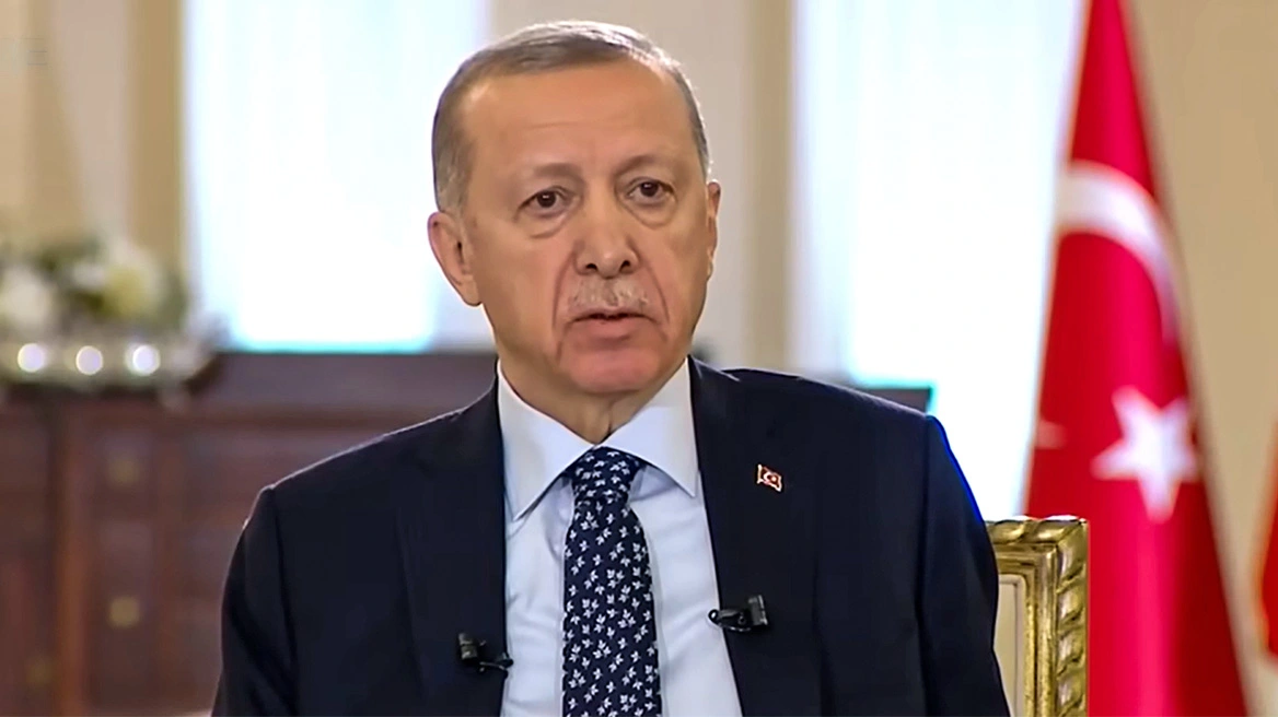 Ishte live, Erdogan sëmuret papritur, ndërpritet transmetimi i intervistës