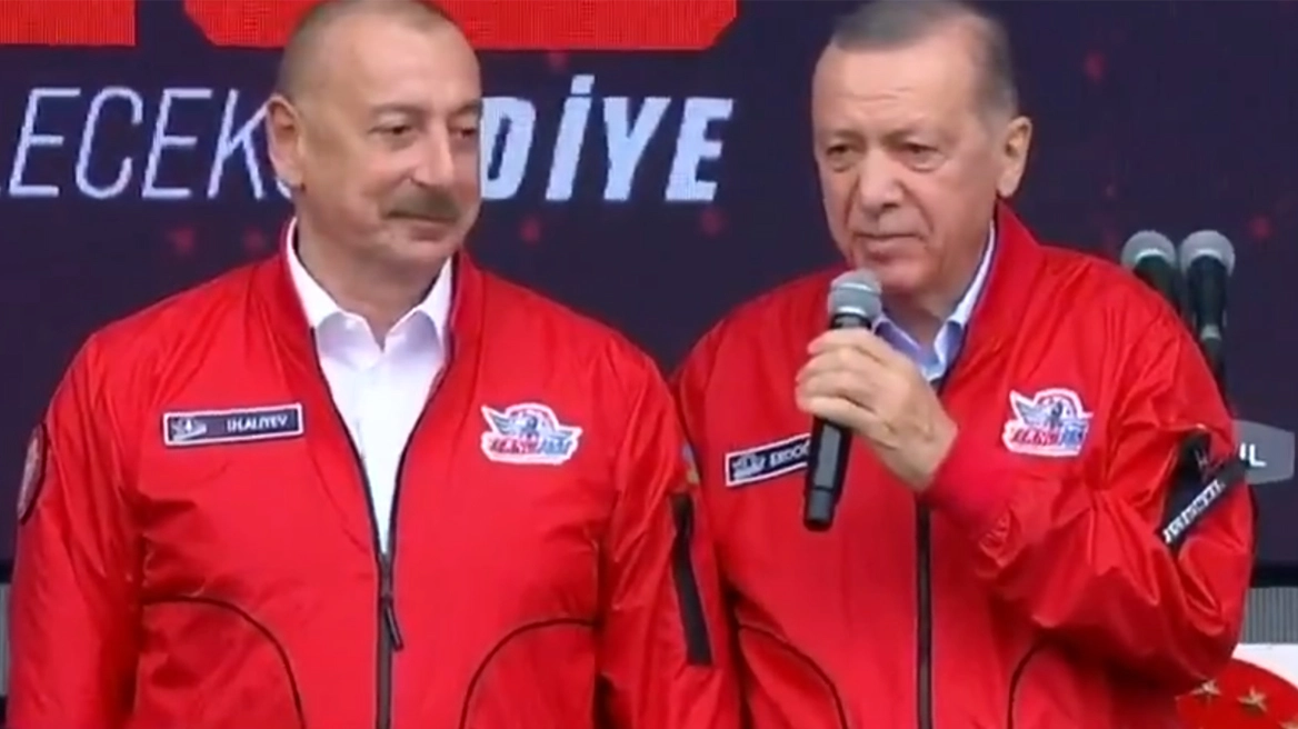 VIDEO/ Erdogan shfaqet për herë të parë publikisht pas problemeve shëndetësore
