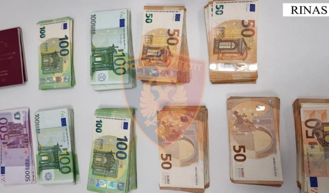 Me 47 mijë euro të padeklaruara me vete, kapen “mat” dy turqit në Rinas