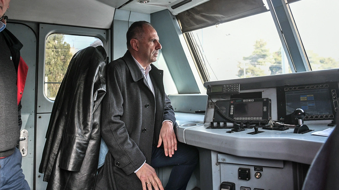 Rinis lëvizja e trenave në Greqi, ministri i Transportit jep garancinë: Është përmirësuar niveli i sigurisë