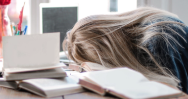 Ky zakon i përditshëm ju bën të ndiheni të lodhur të nesërmen