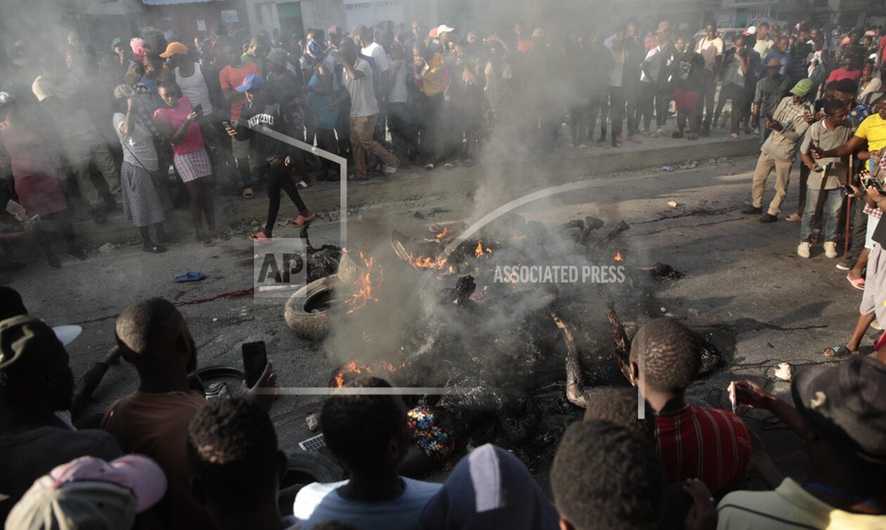 Tmerr në Haiti/ Turma dogji për vdekje anëtarët e një bande kriminale