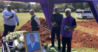 Familjarët mendonin se do të ringjallej, varroset pas 579 ditësh pastori