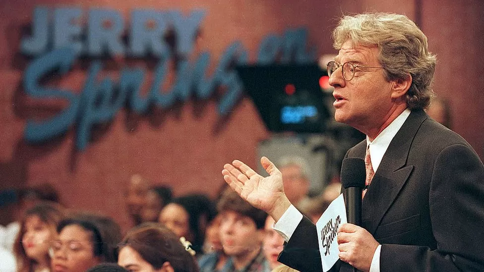 Ndërron jetë Jerry Springer, i njohur si “mbreti” i talk show-ve