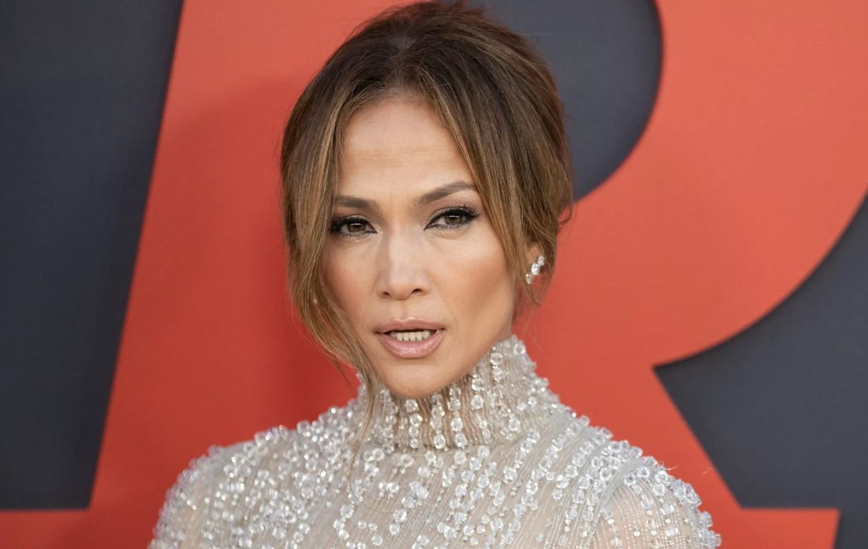 Jennifer Lopez nxjerr në treg pijen e saj alkoolike, zhgënjehen fansat