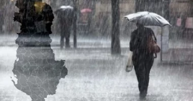 Parashikimi i motit/ Vjen vjeshta e vërtetë, rrebeshe shiu dhe ulje temperaturash