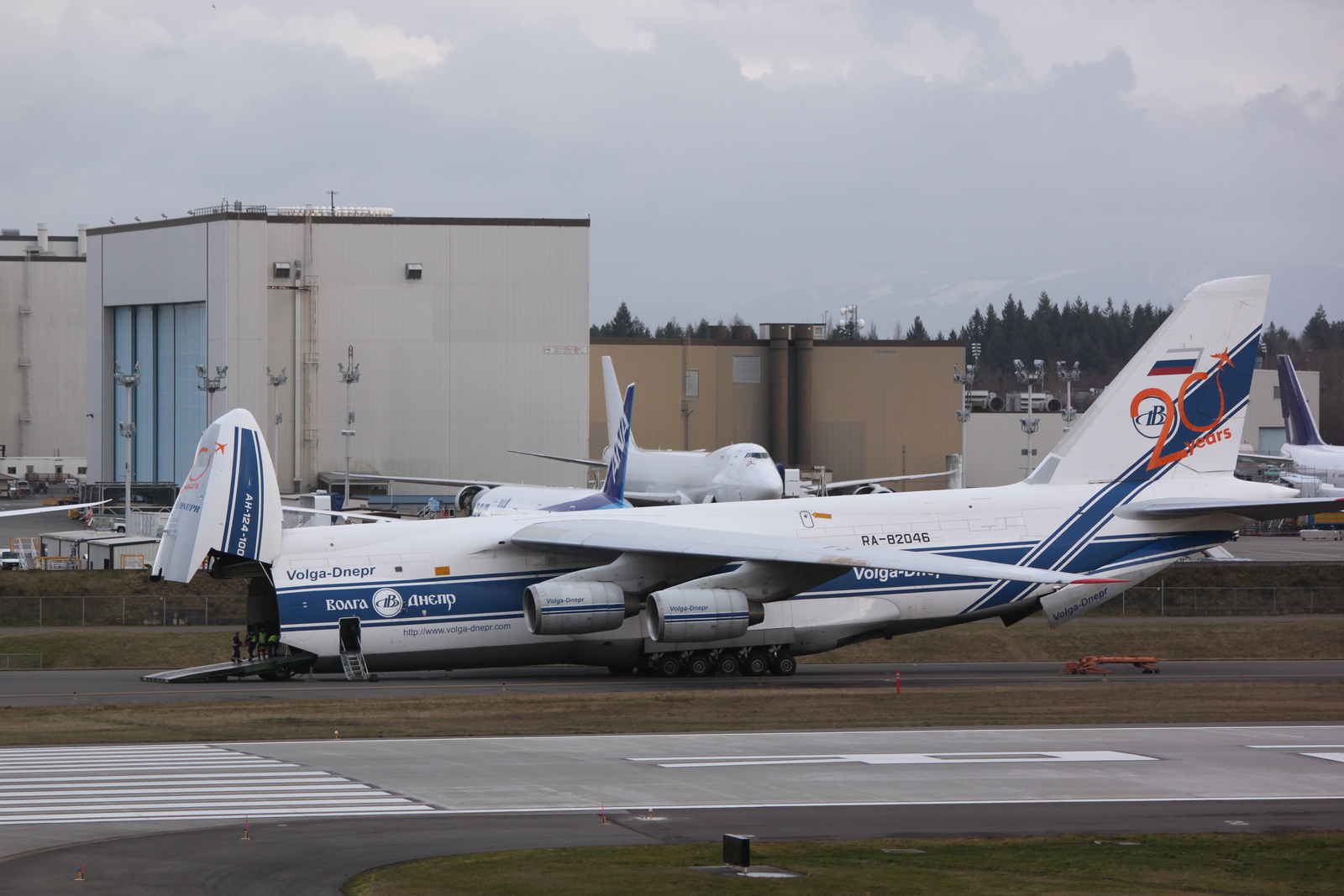 Hapësira ajrore u bllokua, avioni rus i mallrave paguan 330,000 dollarë për parkim në Kanada