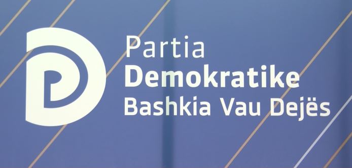 Kandidatët e PD për këshillin bashkiak të Vaut të Dejës mbështesin Zef Hilën: Distancohemi nga kandidaturat personale