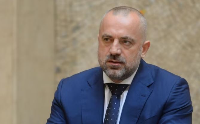 Eurodeputeti kroat: Nëse Radoiçiç nuk ekstradohet në Kosovë, Serbia do përballet me masa