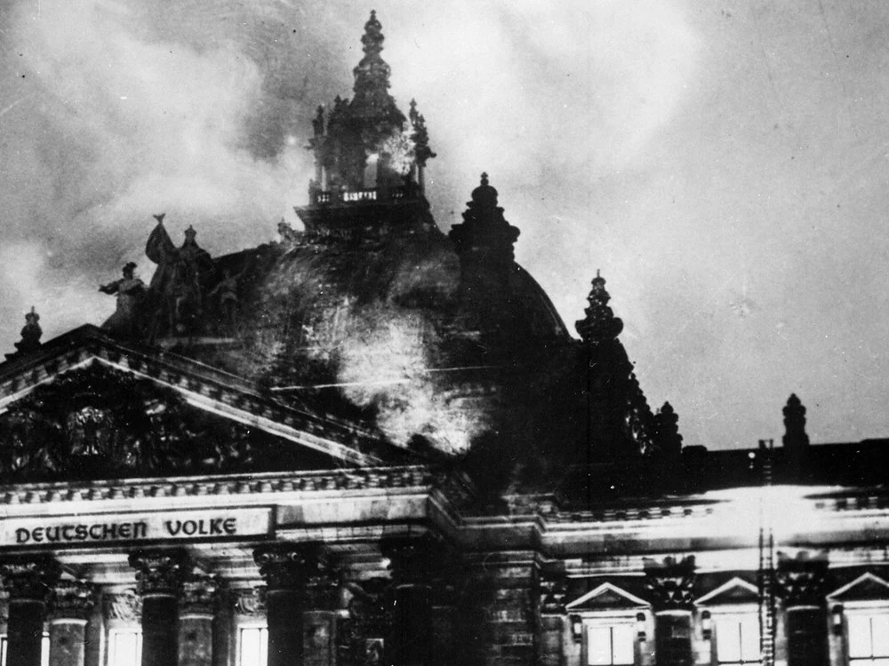 E vërteta e zjarrit të Reichstag dhe fuqizimi i nazistëve