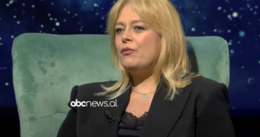 Rovena Lule zbulon ‘sekretet’ gjatë kohës kur ishte studente, kush personazh i famshëm e ndihmoi