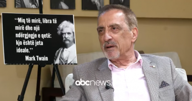 “Ndërgjegjen e kam të pastër”, Rudolf Marku flet me emra: Pse nuk e bëra Adelina Mamaqin pjesë të antologjisë