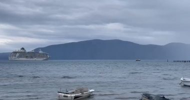 Kroçera me turistë nuk ankorohet në Portin e Vlorës, shkak moti i keq dhe punimet për kalatat