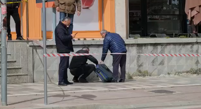 Valixhe e dyshimtë në një stacion autobusi në Gjirokastër, policia jep detajet