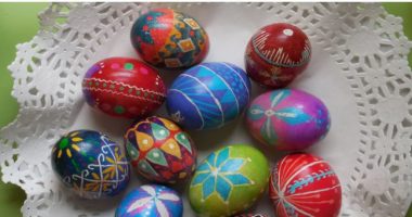 Metoda e veçantë për të lyer vezët e Pashkëve