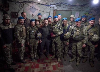 Zelensky viziton trupat në vijën e parë të frontit