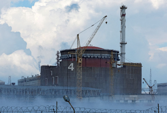 Sërish bombardime në Zaporizhzhia, ndërpritet energjia në centralin bërthamor