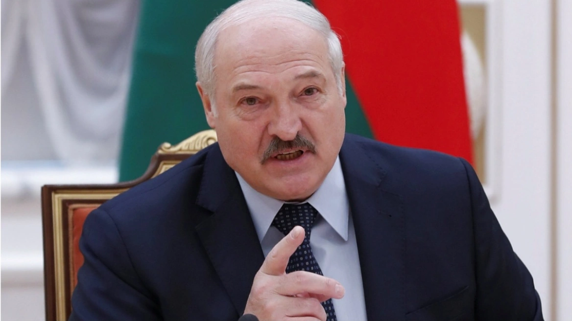 Lukashenko mohon thashethemet për shëndetin e tij: Nuk po vdes, rrini të qetë!