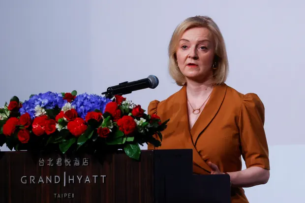 Liz Truss në Tajvan, i bën thirrje NATO-s të sfidojë Kinën