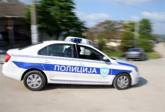 Panik në një shkollë në Serbi, arrestohet nxënësi pasi kërcënoi shokët dhe mësuesen me vrasje