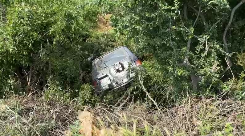 Makina del nga rruga, një i plagosur në Lezhë