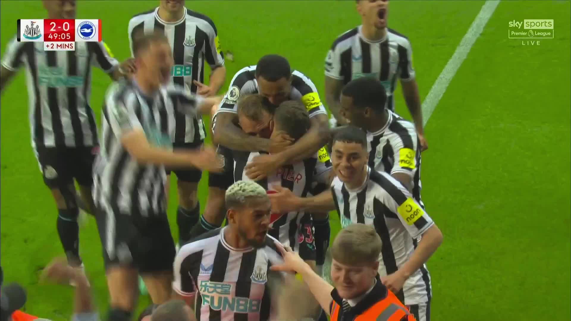 VIDEO/ Trippier “magjik”, Newcastle dyfishon shifrat ndaj Brighton