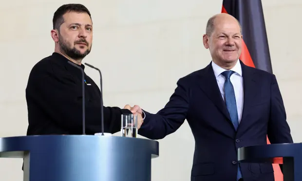 Turi i Zelenskyt në Europë ishte një sukses, por dhuratat e Perëndimit nuk mjaftojnë