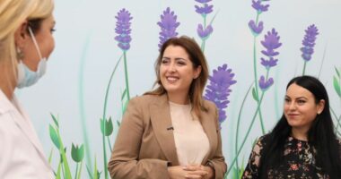 Manastirliu tek “28 Nëntori”: Fokusi tek shëndeti i fëmijëve, 18 kabinete të reja dentare në shkolla gjatë 2023