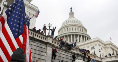 Trazirat në Kapitol/ Gjykata amerikane dënon me 14 vjet burg një nga sulmuesit