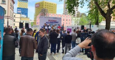 “Vdekja” e sindikatave, drejtuesit e tyre: Nuk protestojmë se ka fushatë